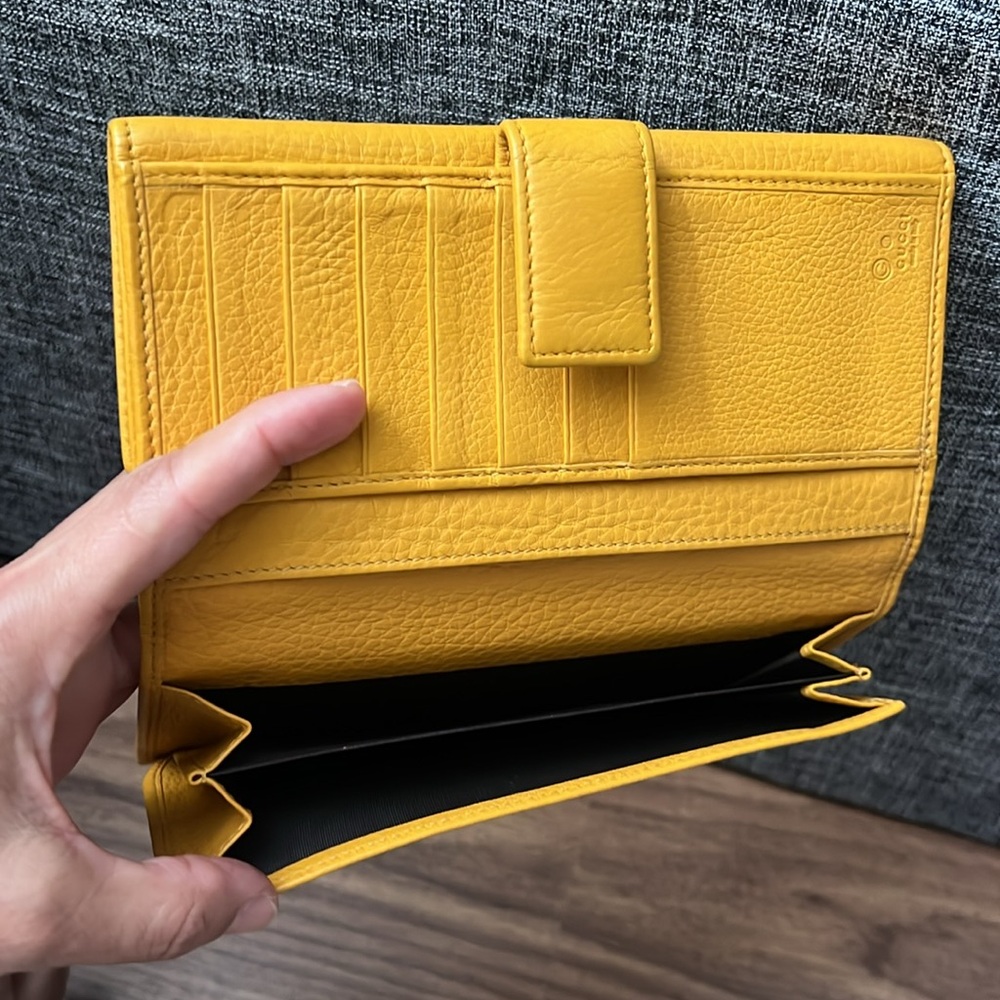 💯% authentic Gucci long wallet - Picture 9 of 14